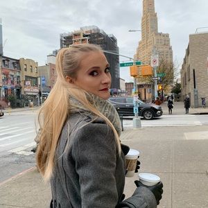 Meet your Posher, Emily